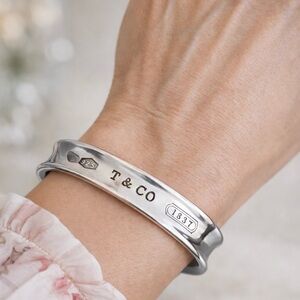 Tiffany & Co Vintage 1997 Sterling Silver Cuff Bracelet 925